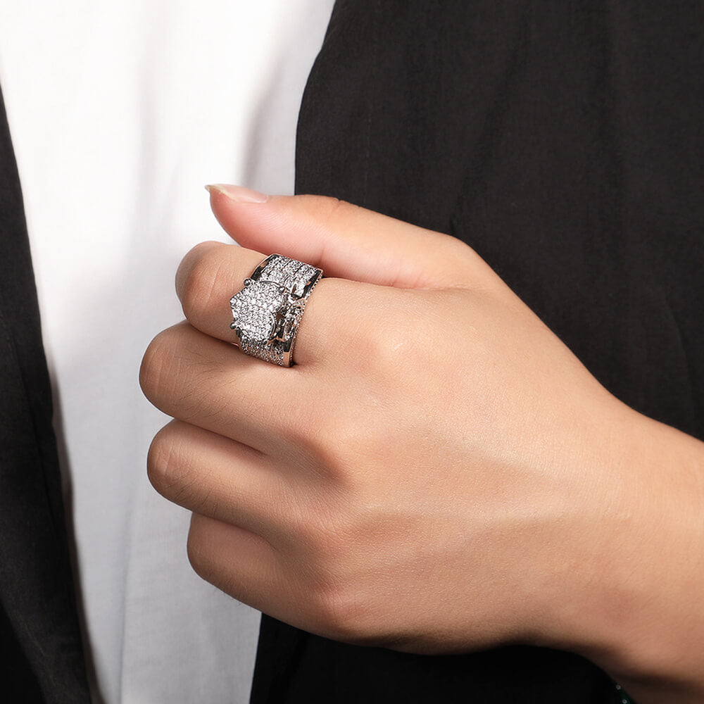 Hip-hop Style Micro-inlaid Zircon Heart-shaped Brass Ring