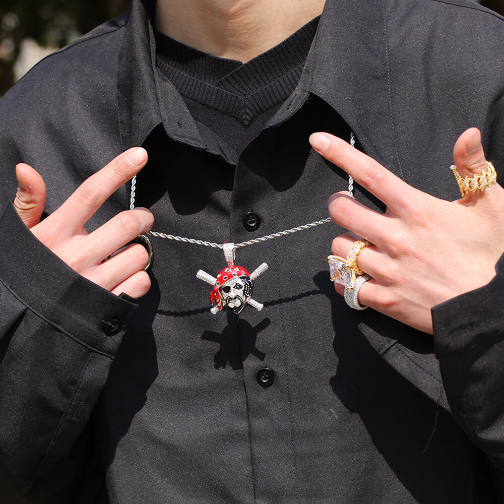 Micro-inlaid Zircon Colored Skull Pirate Pendant